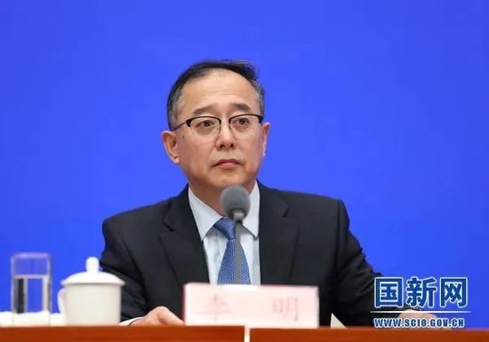 李明履新证监会副主席，曾任江苏证监局局长